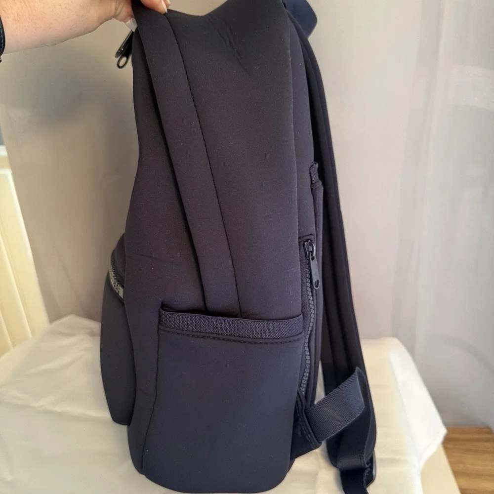DAGNE DOVER Dakota Neoprene Backpack Diaper Bag Navy Blue 2 Pouches Dust Bag EUC